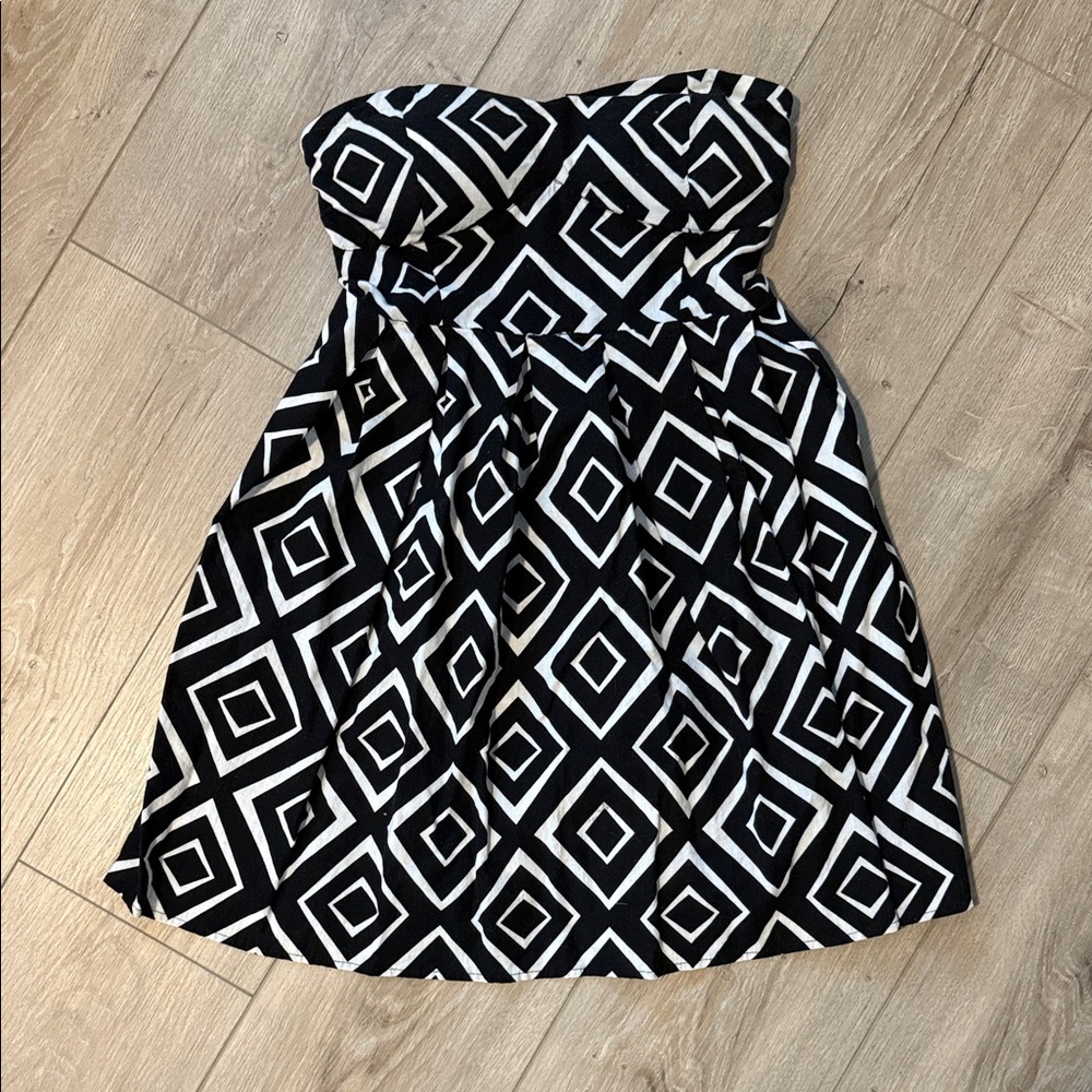 Planet Gold Black and White Strapless A-line Dress
